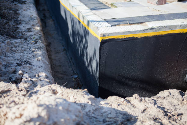 Professional Crawl Space Encapsulation technician working in Oak Harbor, WA